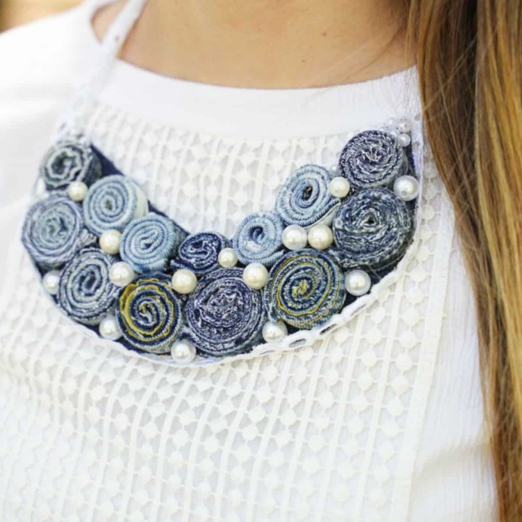 How to Make a Unique Old Blue Jeans Necklace